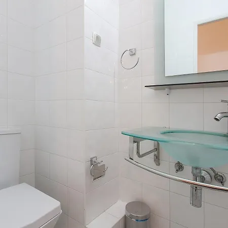 Spacious 3-bedroom With Open Terrace In