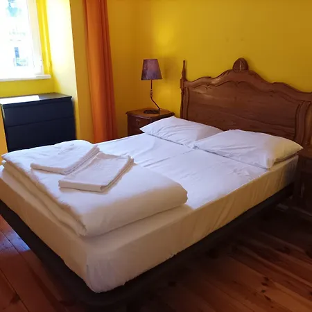 Open Trace Unique 3 Bedroom Located Centeral アパート *