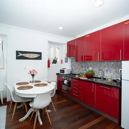 Spacious 3-bedroom 3 Double Bed 1 Sofa Bed 2 Bathroom With Open Terrace In شقة