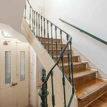 Spacious 3-bedroom With Open Terrace In